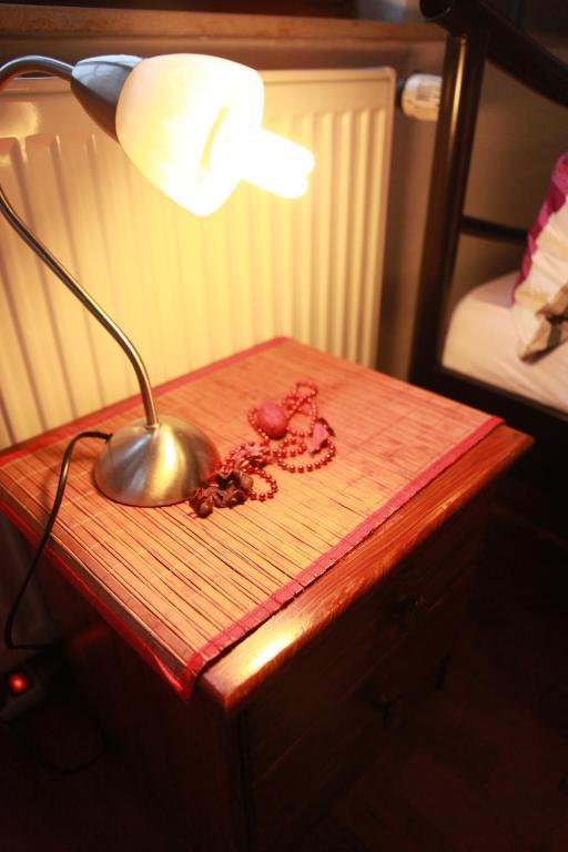 Doppelzimmer mit Straßenblick